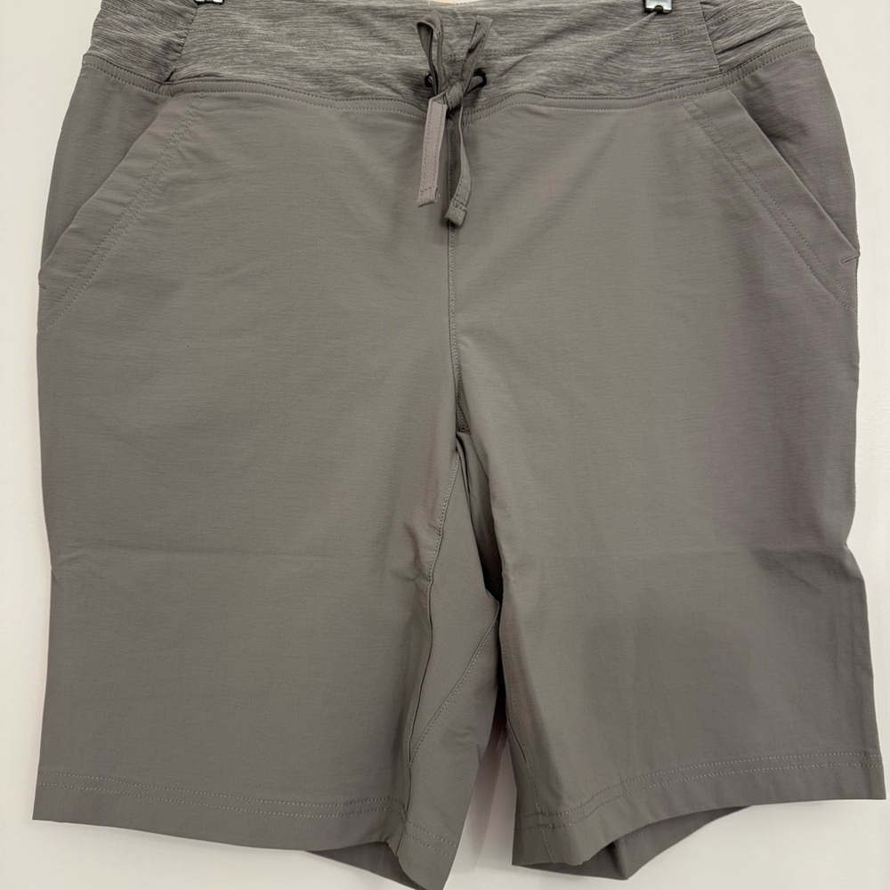 Duluth Trading Co Gray Athletic Shorts